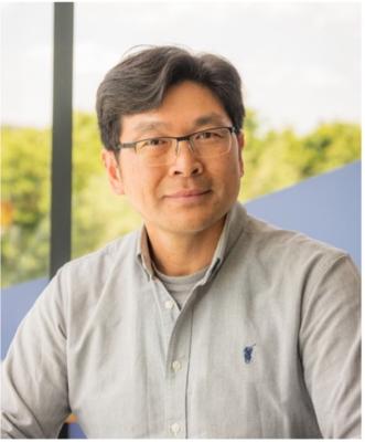 Qiuhua Liang